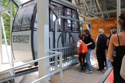 Updated Eisriesenwelt cable car reopened